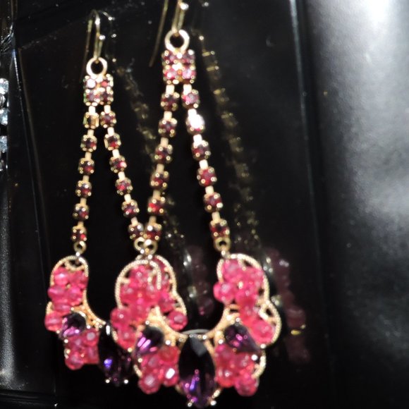 rhinestones!!  fishhook earwire, dangle earrings! PINK & PURPLE   ...   VE2 - Picture 3 of 6